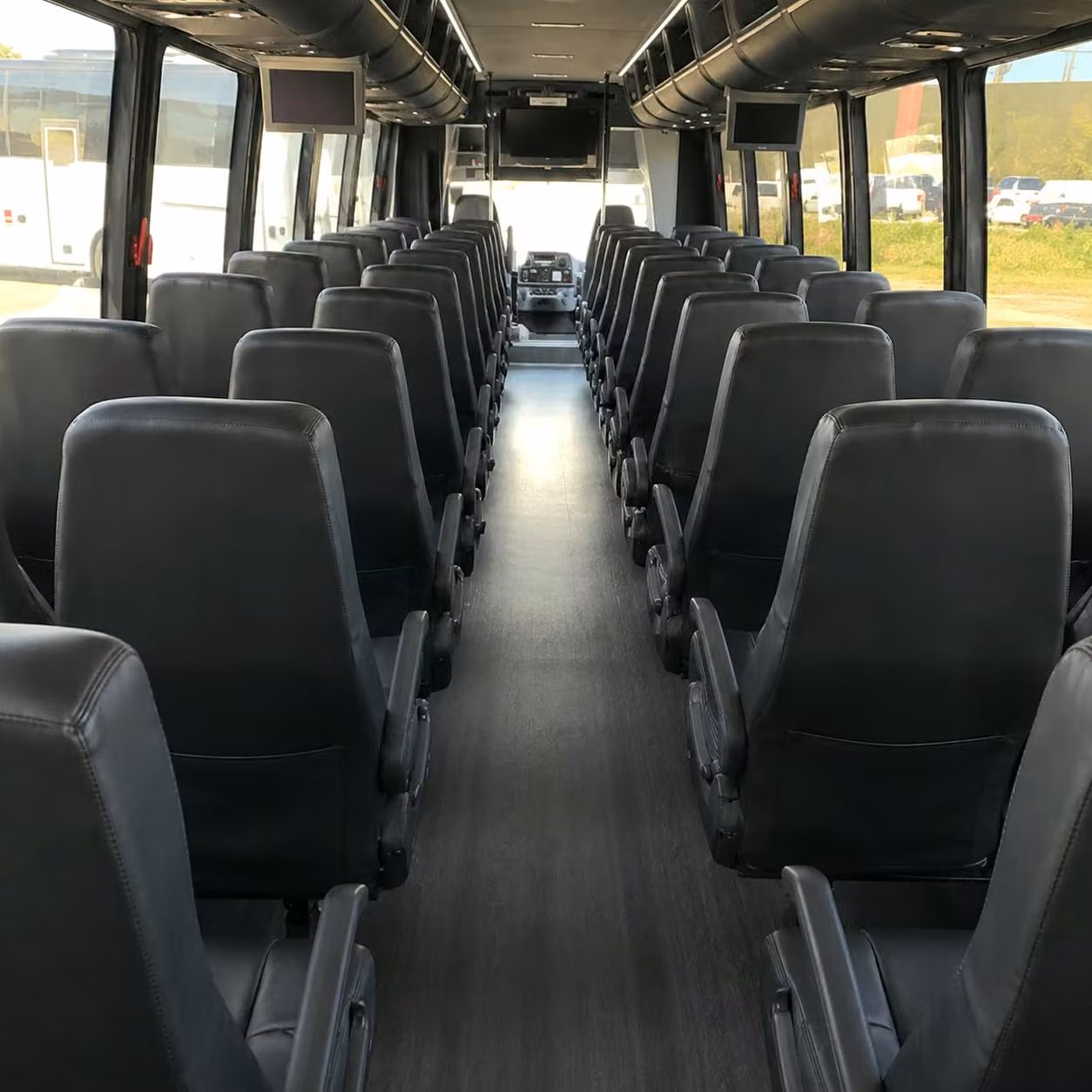 eugene 15 passenger minibus rental