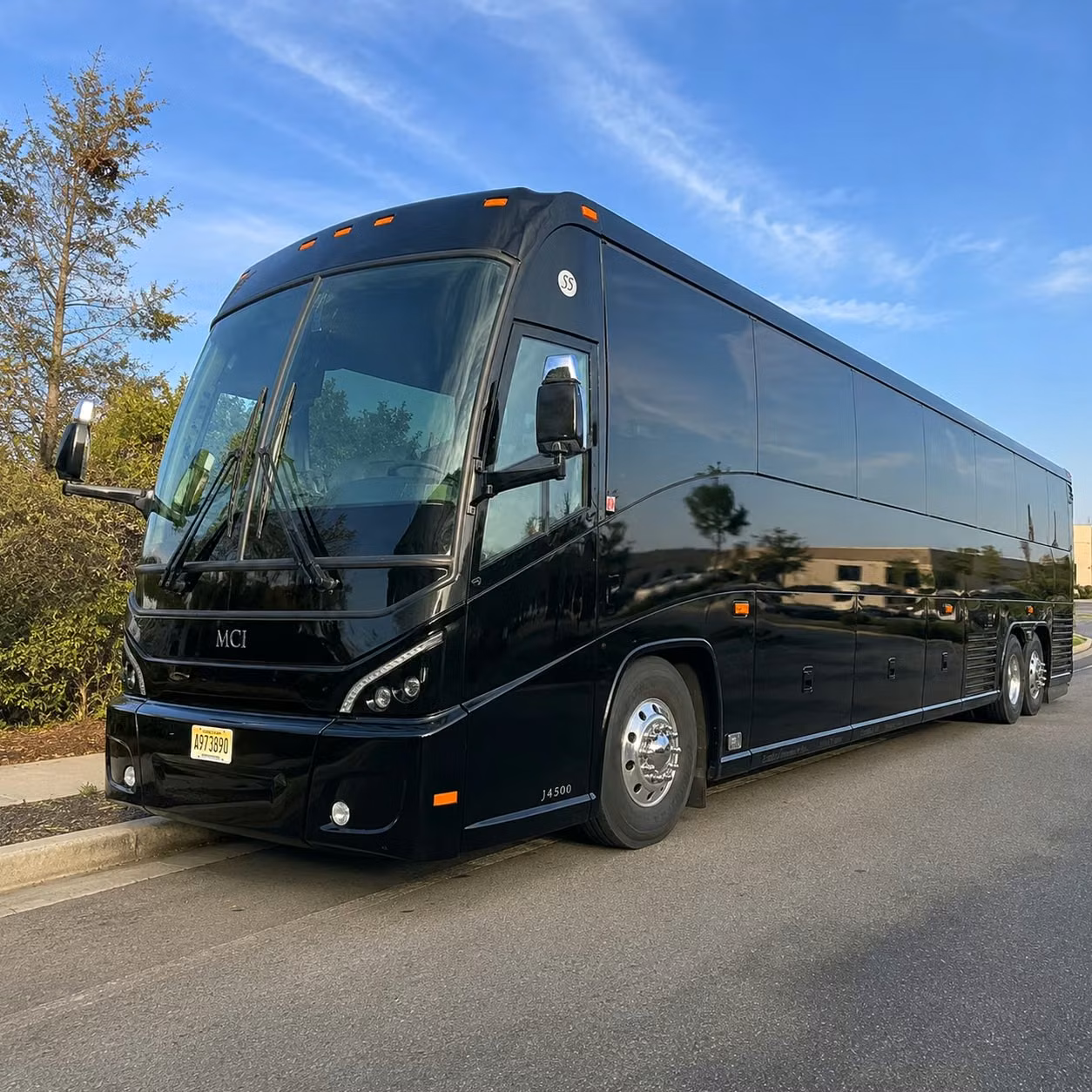 eugene charter bus rental fleet