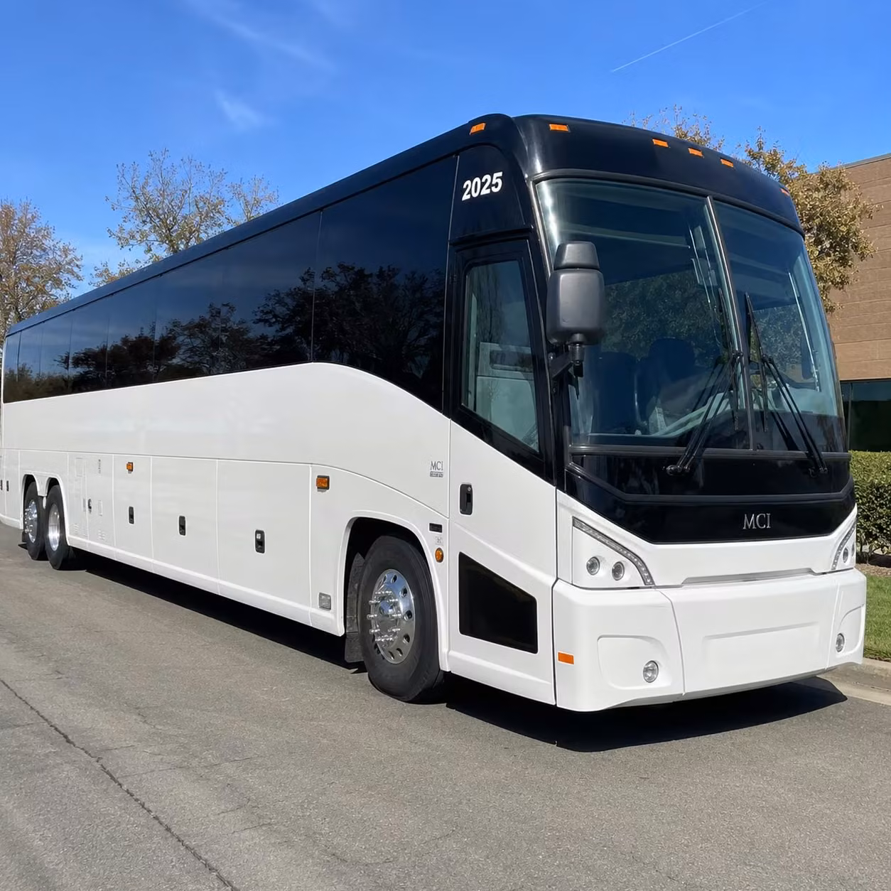 long distance concert bus rentals from eugene to portland seattle and beyond