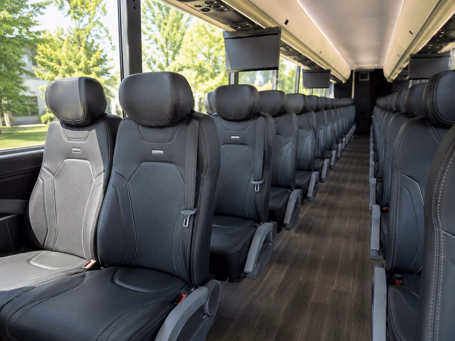 shuttle guests between eugene s best wedding venues without the parking headaches